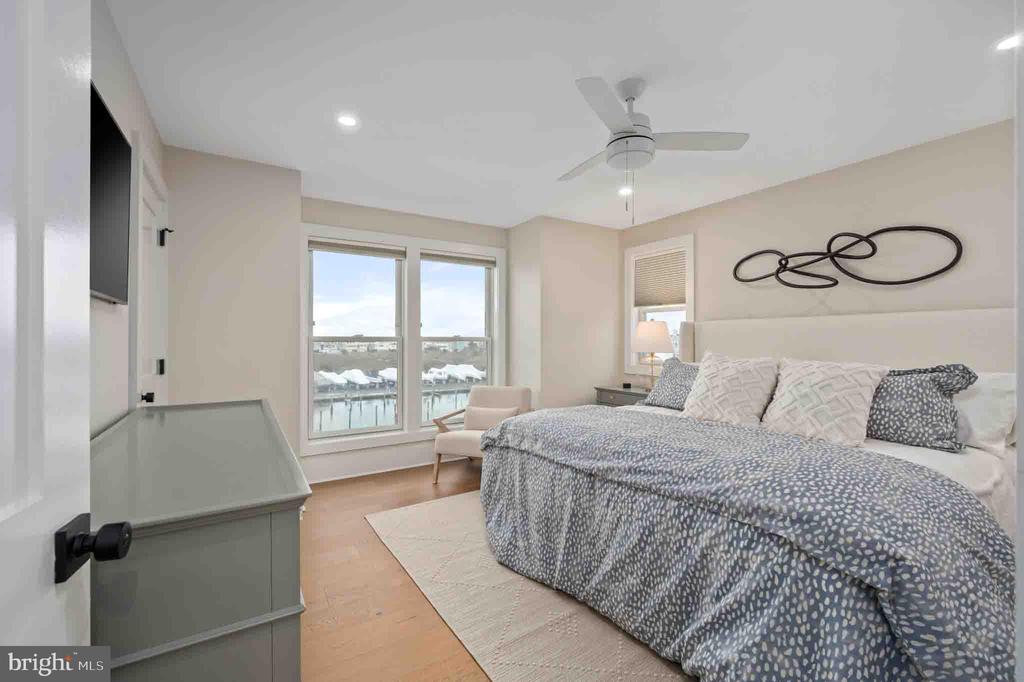 83 W TEBCO TERRACE Unit: A