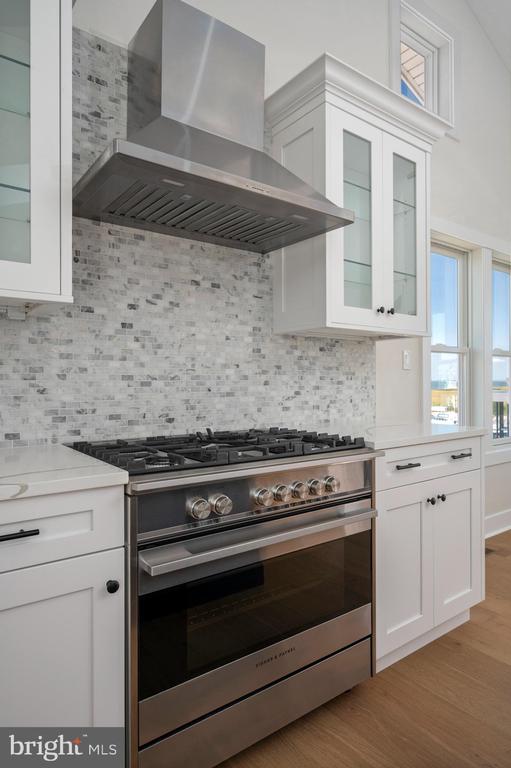 83 W TEBCO TERRACE Unit: A