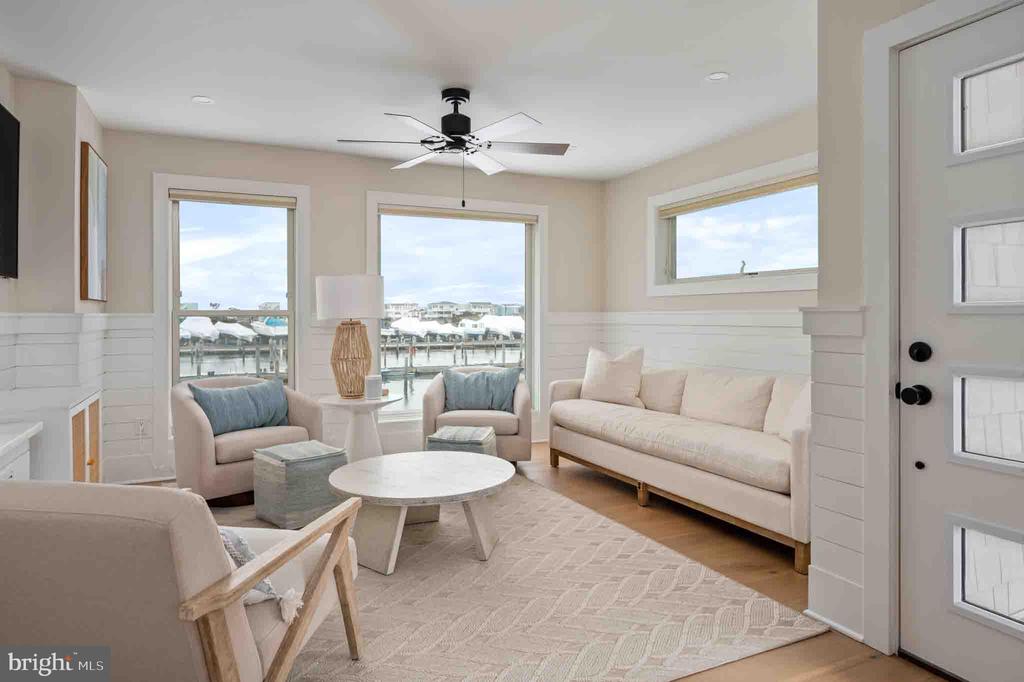 83 W TEBCO TERRACE Unit: A