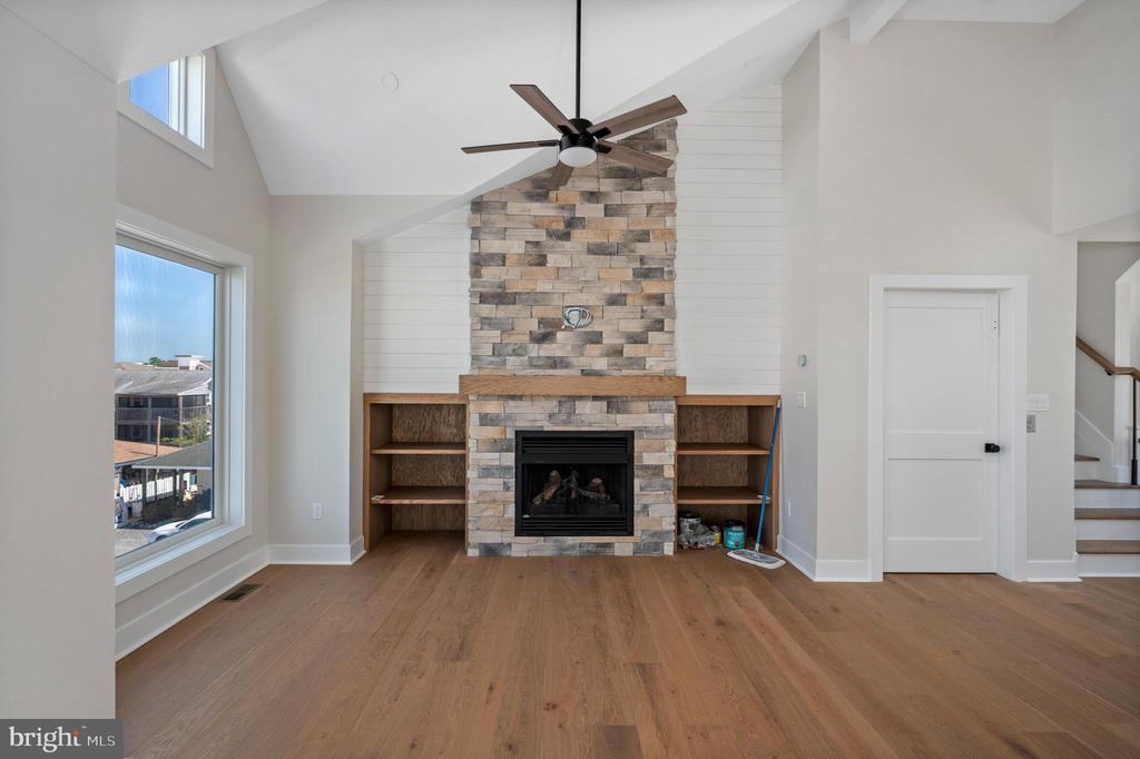83 W TEBCO TERRACE Unit: A
