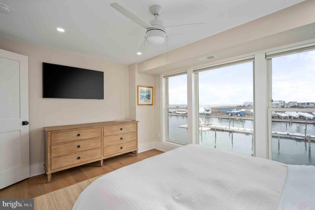 83 W TEBCO TERRACE Unit: A