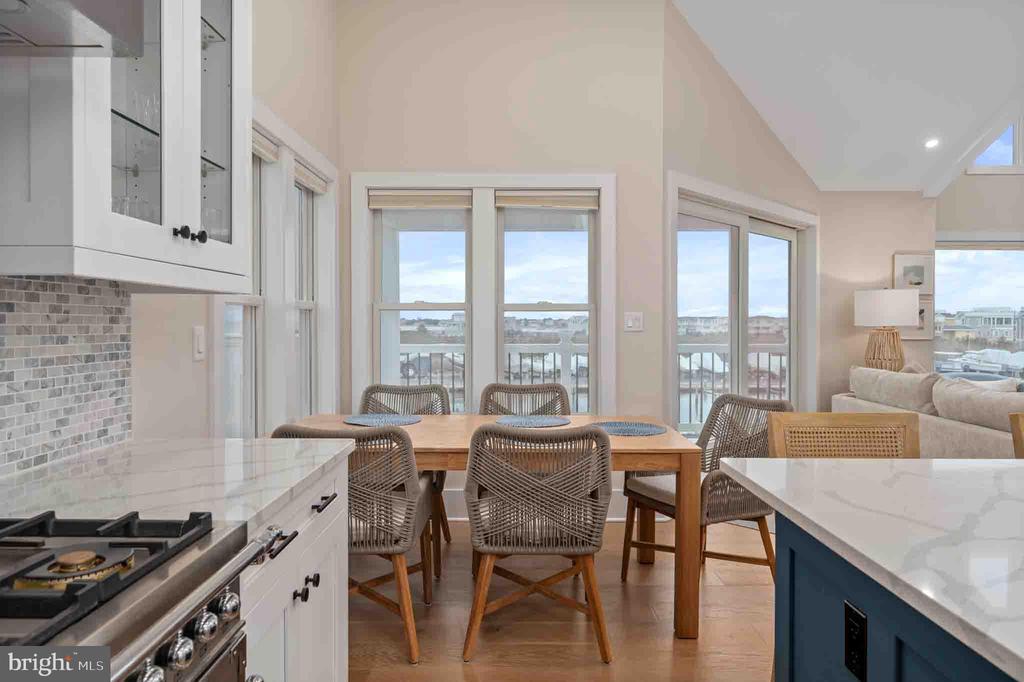 83 W TEBCO TERRACE Unit: A