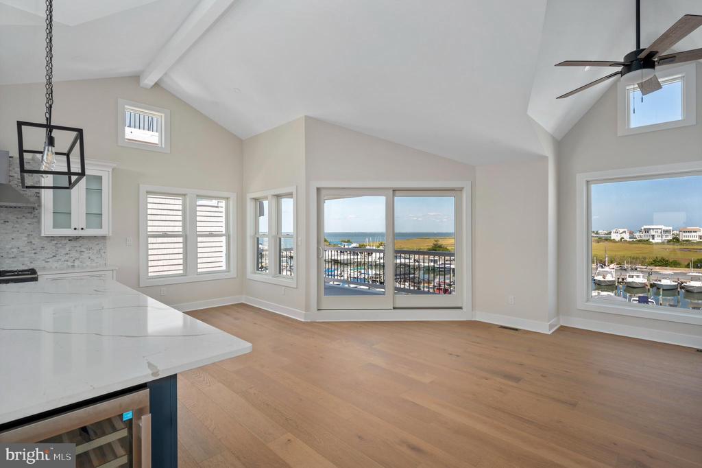 83 W TEBCO TERRACE Unit: A