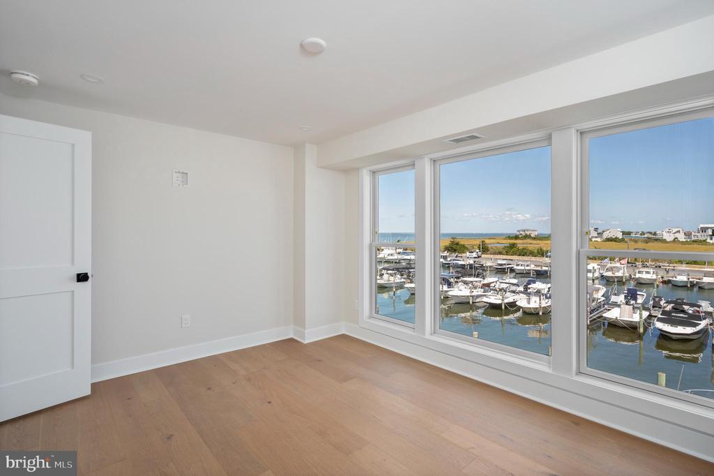 83 W TEBCO TERRACE Unit: A