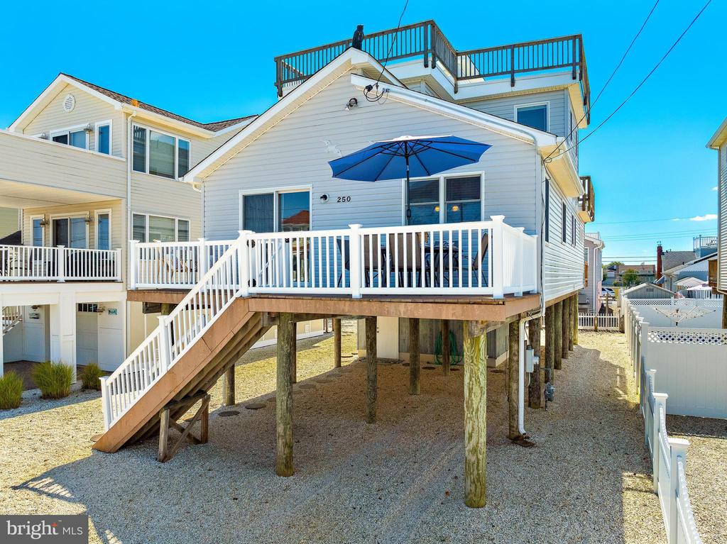 250 W 18TH STREET