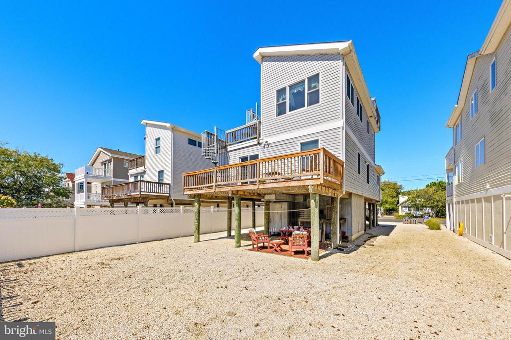 250 W 18TH STREET