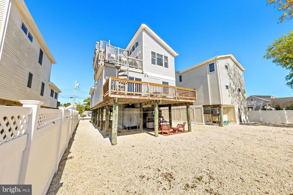 250 W 18TH STREET