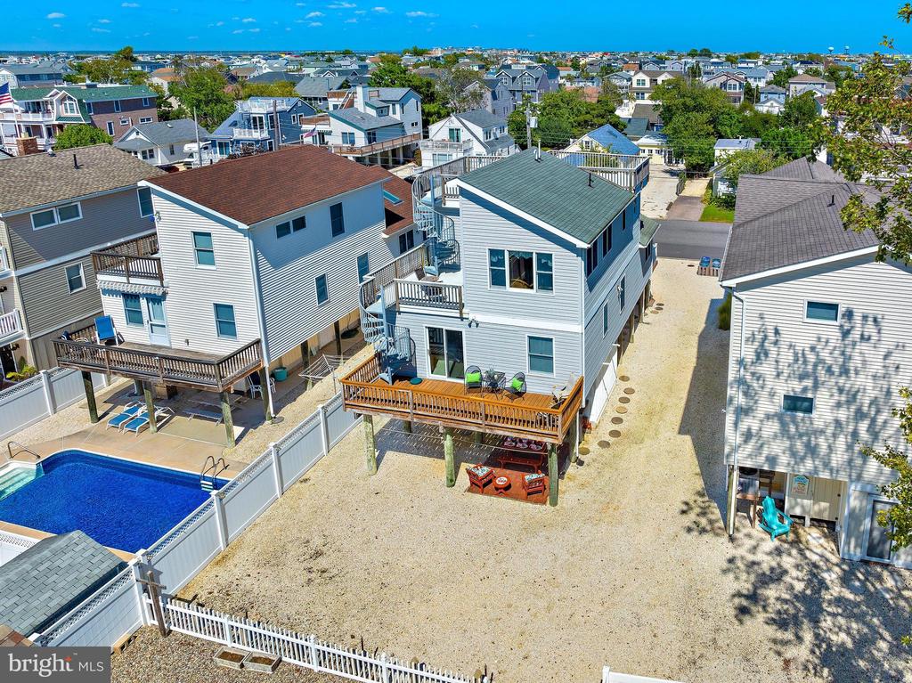 250 W 18TH STREET