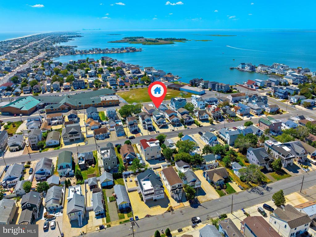 250 W 18TH STREET