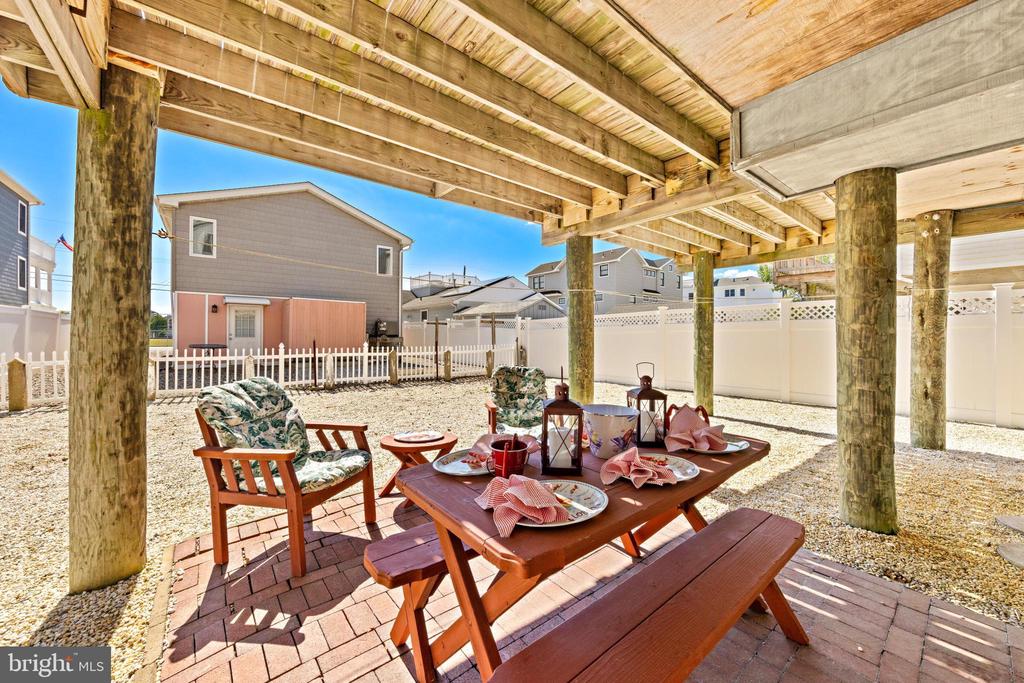 250 W 18TH STREET
