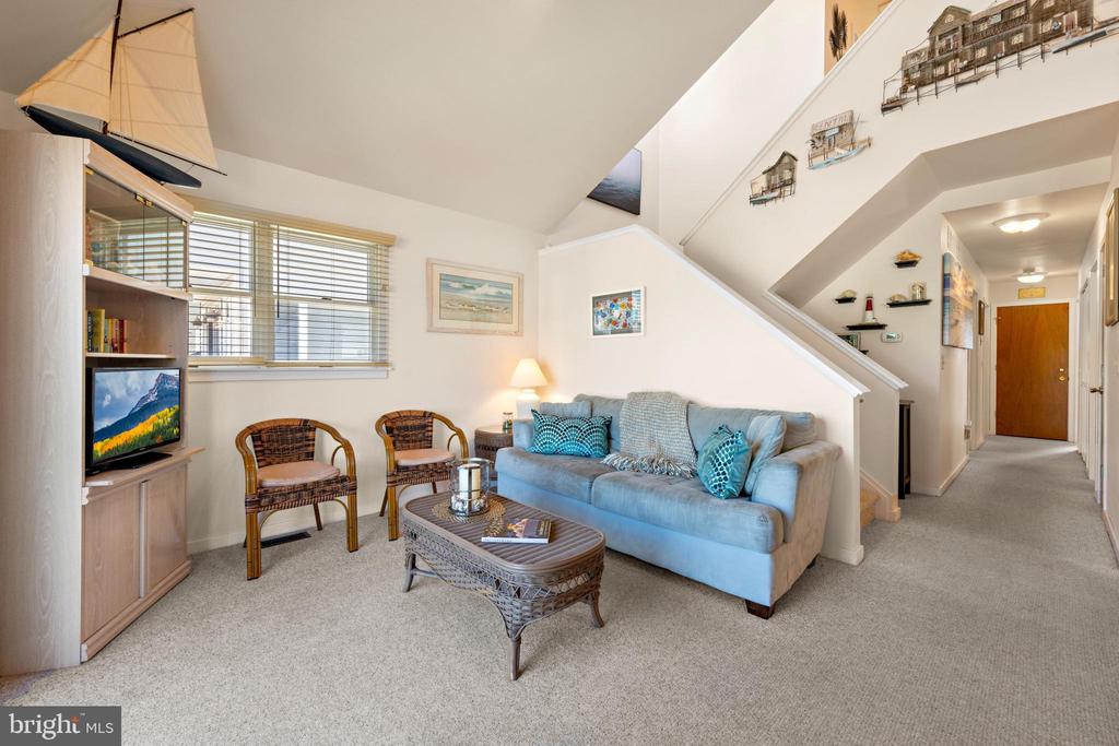 250 W 18TH STREET