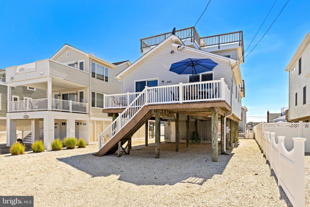 250 W 18TH STREET