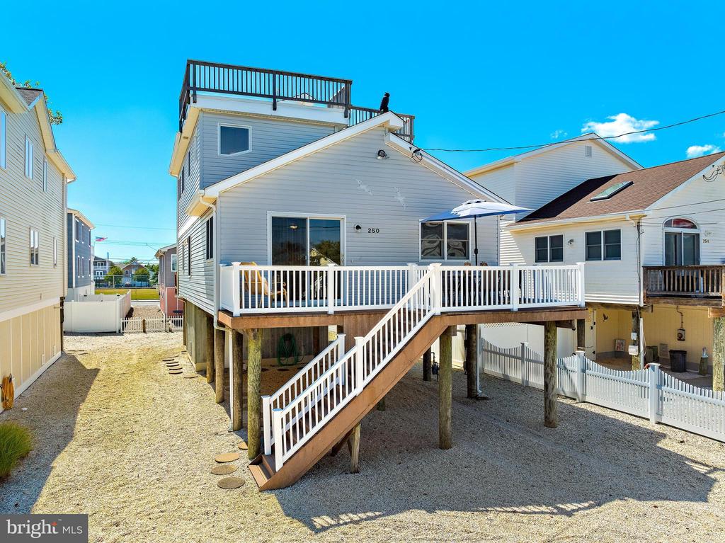 250 W 18TH STREET