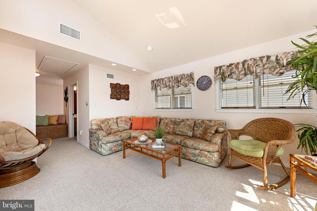250 W 18TH STREET