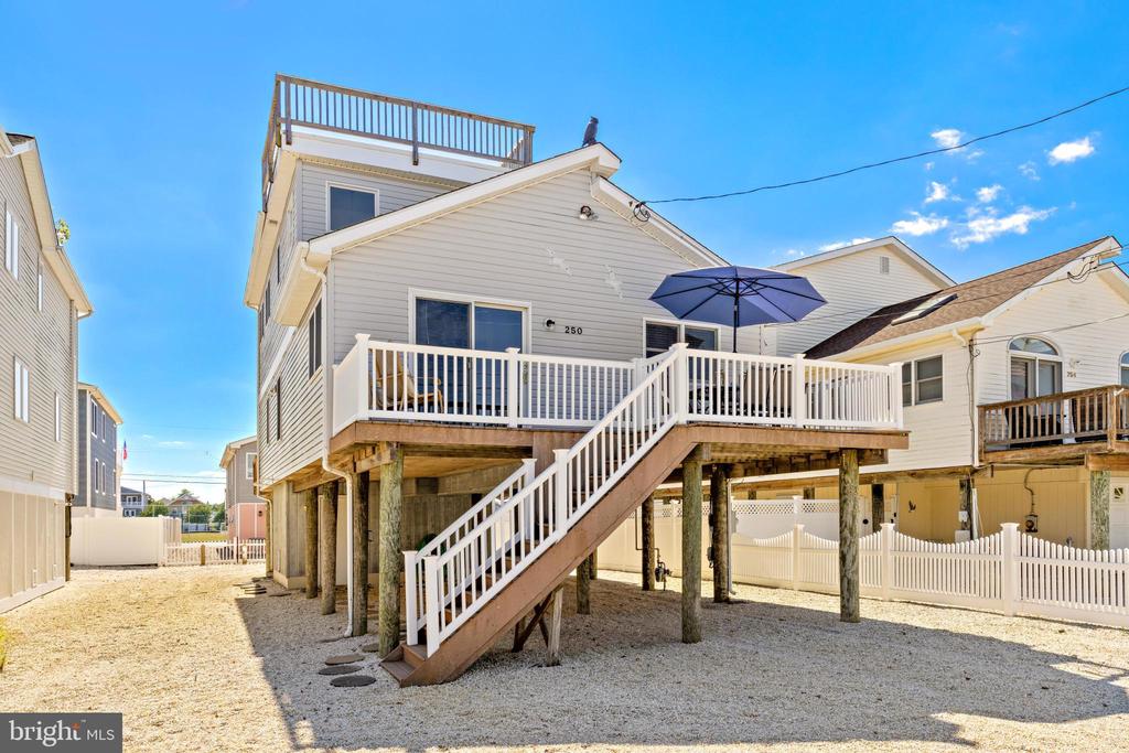 250 W 18TH STREET