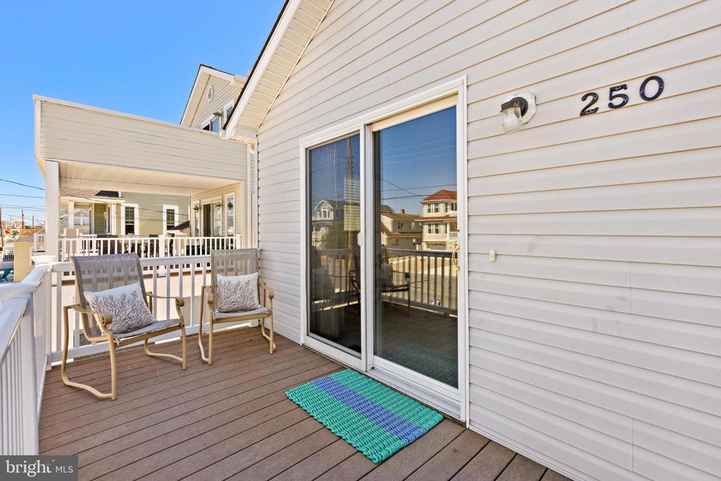 250 W 18TH STREET