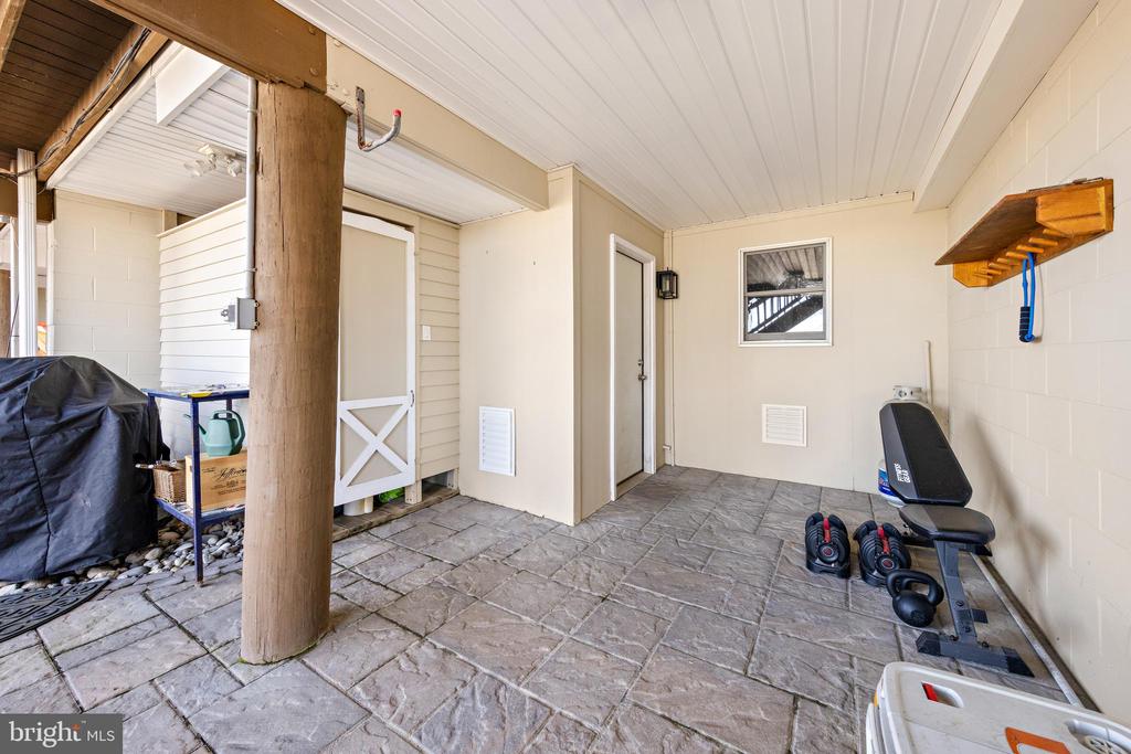 100 S WEST AVENUE Unit: 3