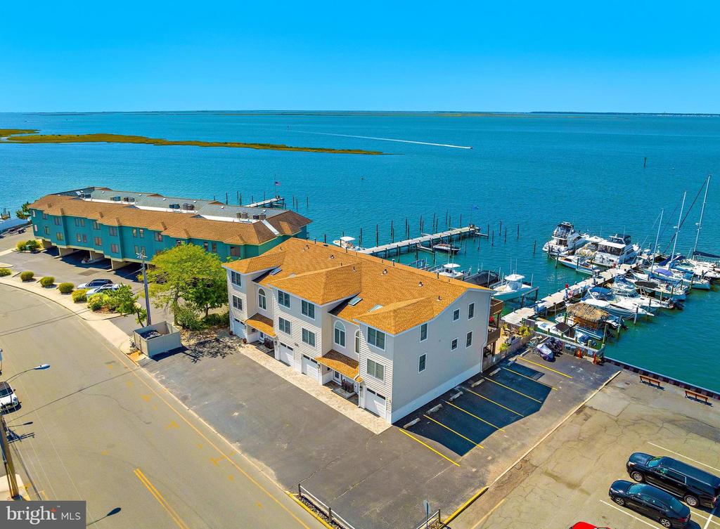 100 S WEST AVENUE Unit: 3