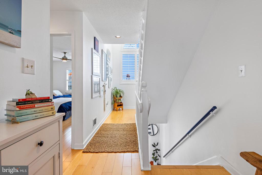 100 S WEST AVENUE Unit: 3