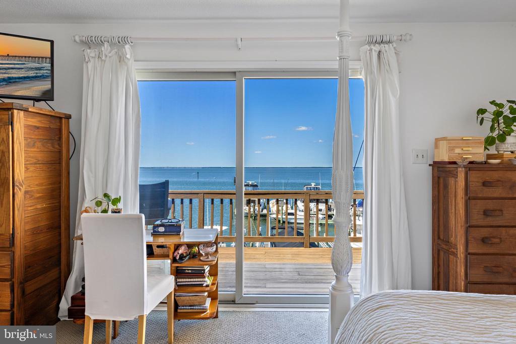 100 S WEST AVENUE Unit: 3