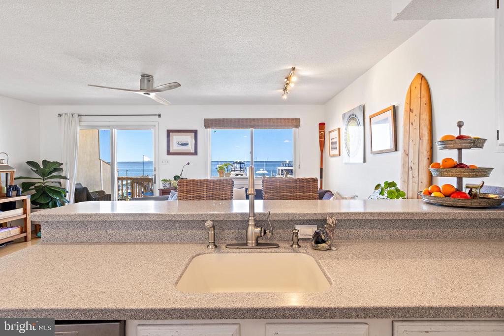 100 S WEST AVENUE Unit: 3