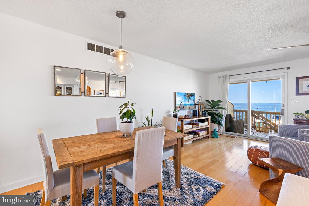 100 S WEST AVENUE Unit: 3