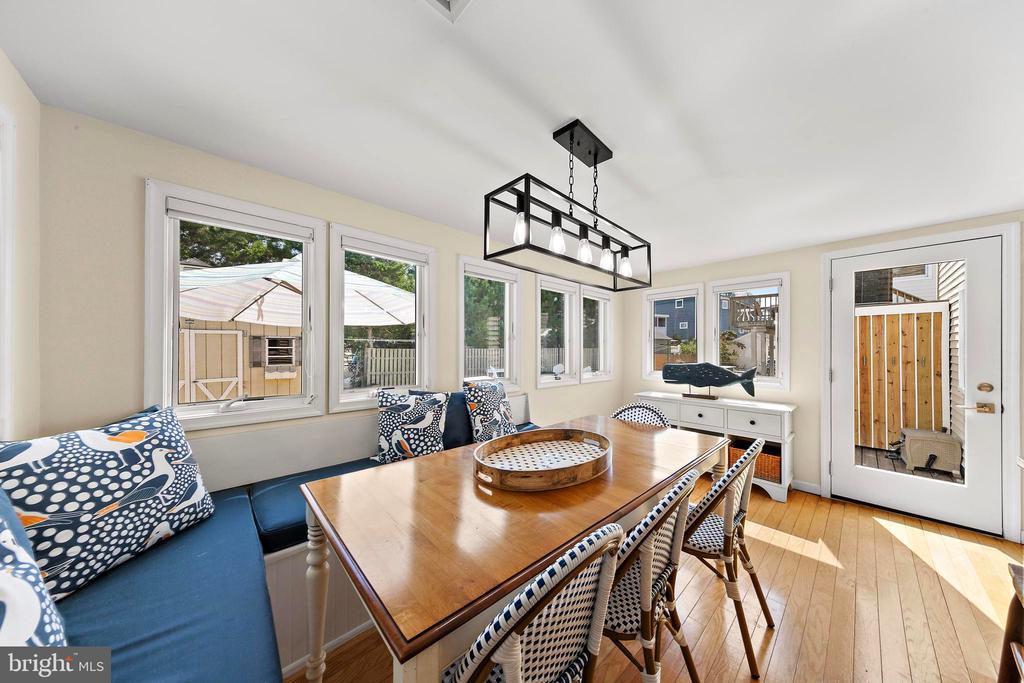 5 ALEXIS PLACE