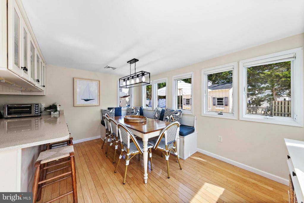 5 ALEXIS PLACE