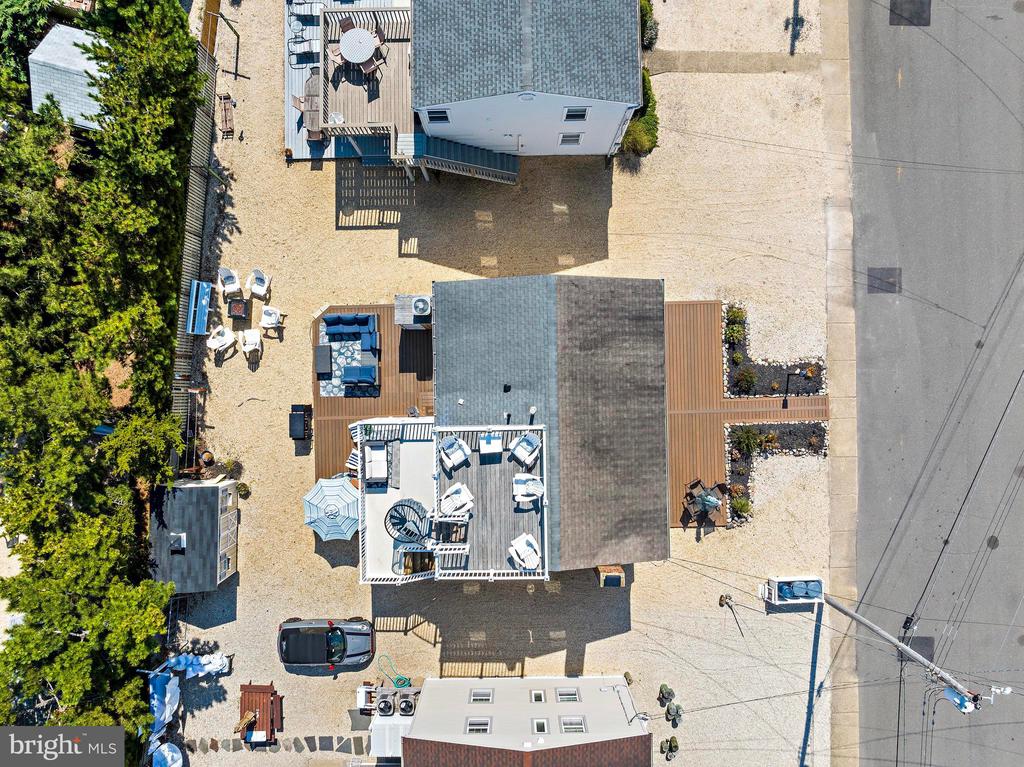 5 ALEXIS PLACE