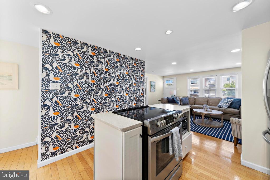 5 ALEXIS PLACE