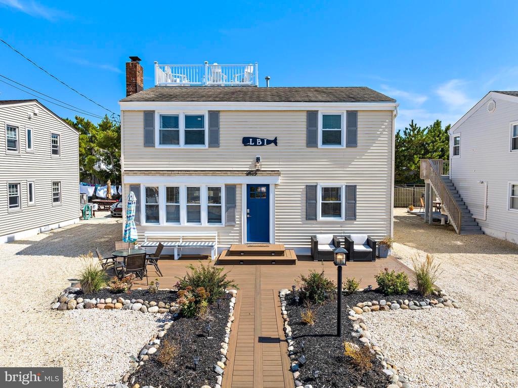 5 ALEXIS PLACE