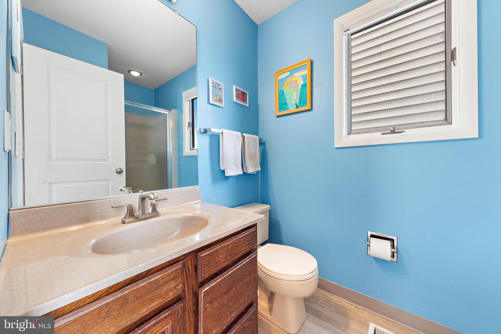 3601 LONG BEACH BOULEVARD Unit: 12