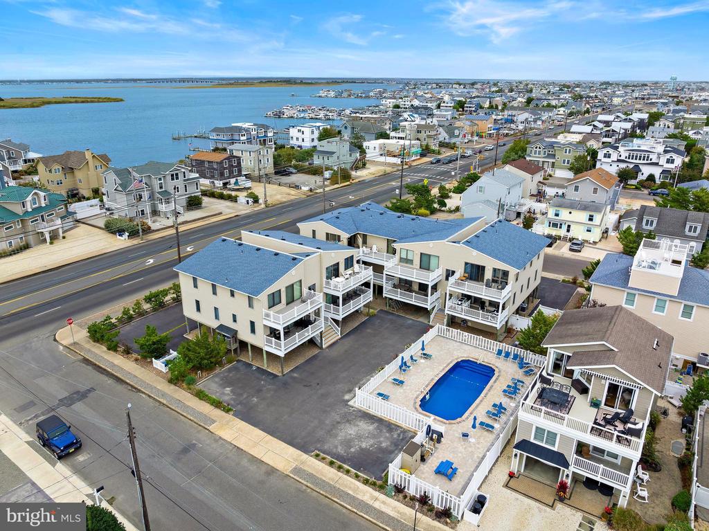 3601 LONG BEACH BOULEVARD Unit: 12