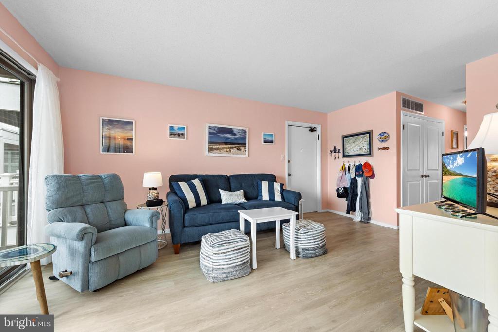 3601 LONG BEACH BOULEVARD Unit: 12