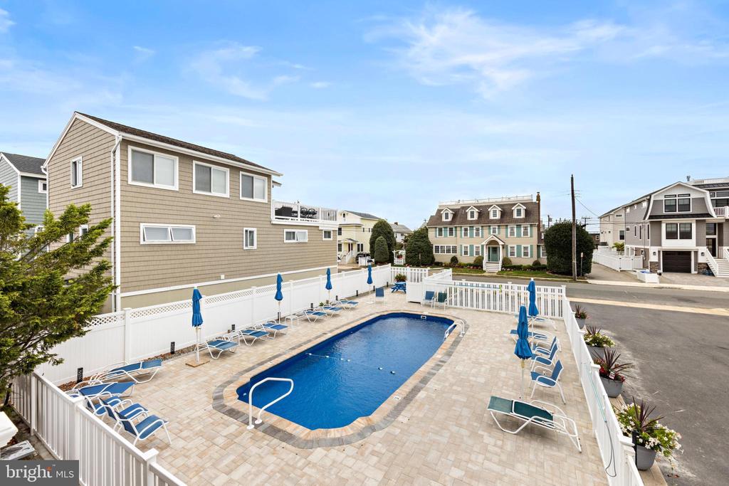 3601 LONG BEACH BOULEVARD Unit: 12