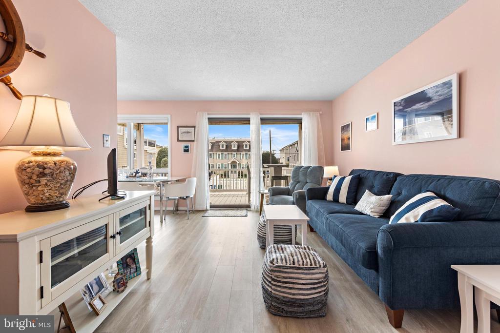 3601 LONG BEACH BOULEVARD Unit: 12
