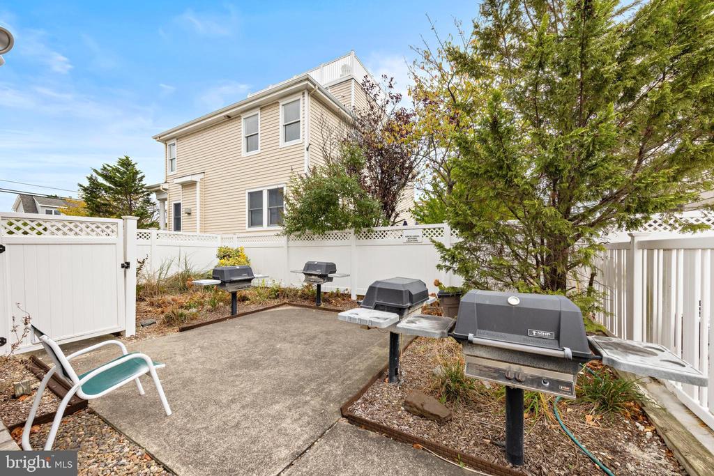 3601 LONG BEACH BOULEVARD Unit: 12