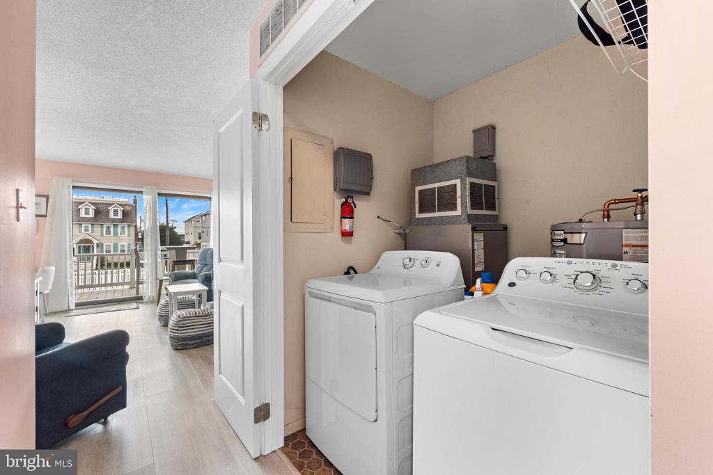 3601 LONG BEACH BOULEVARD Unit: 12