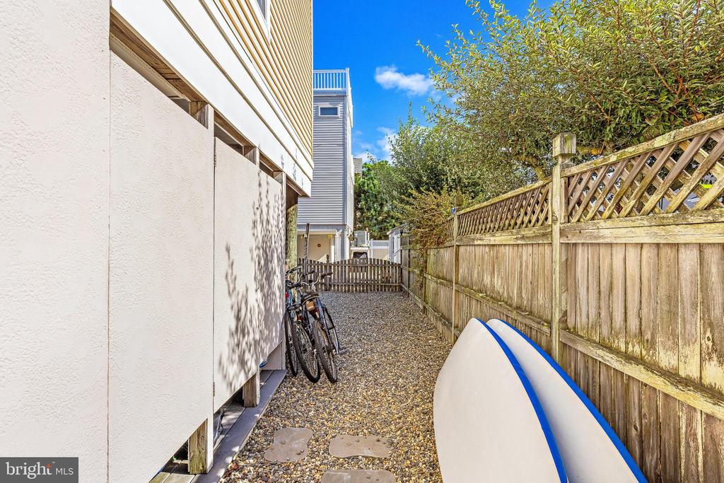 2 E CALIFORNIA AVENUE Unit: B