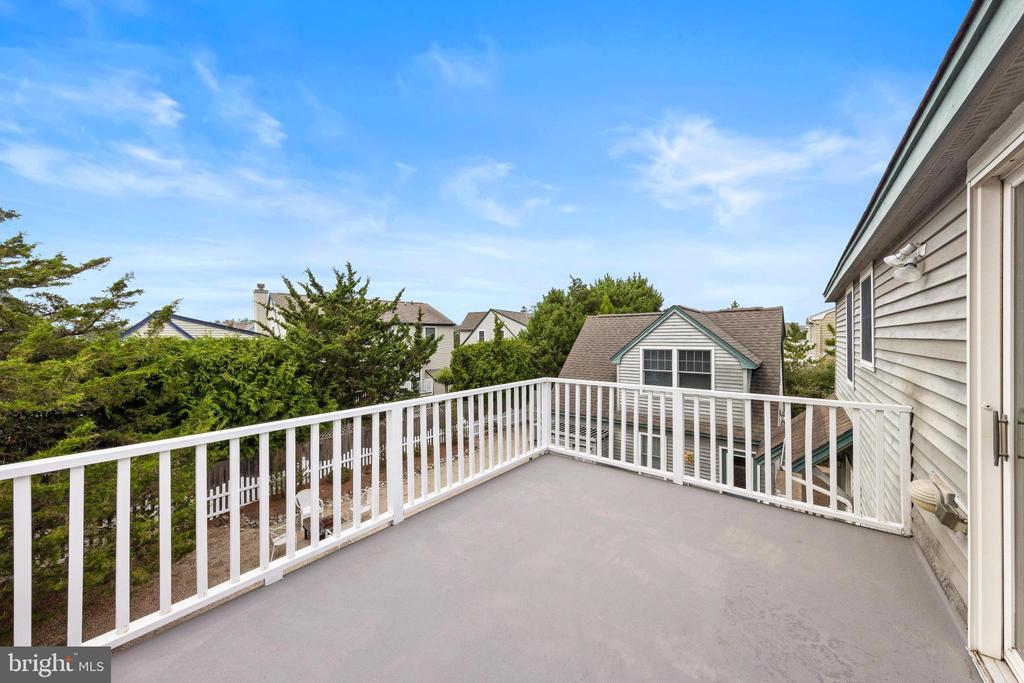 10608 BEACH AVENUE