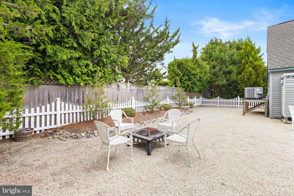 10608 BEACH AVENUE
