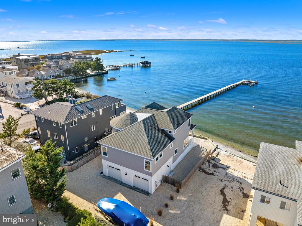9 W BERGEN AVENUE