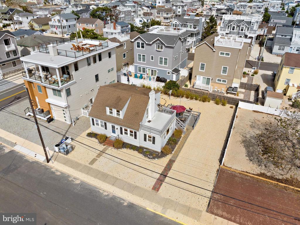103 E 86TH SEA GLASS
