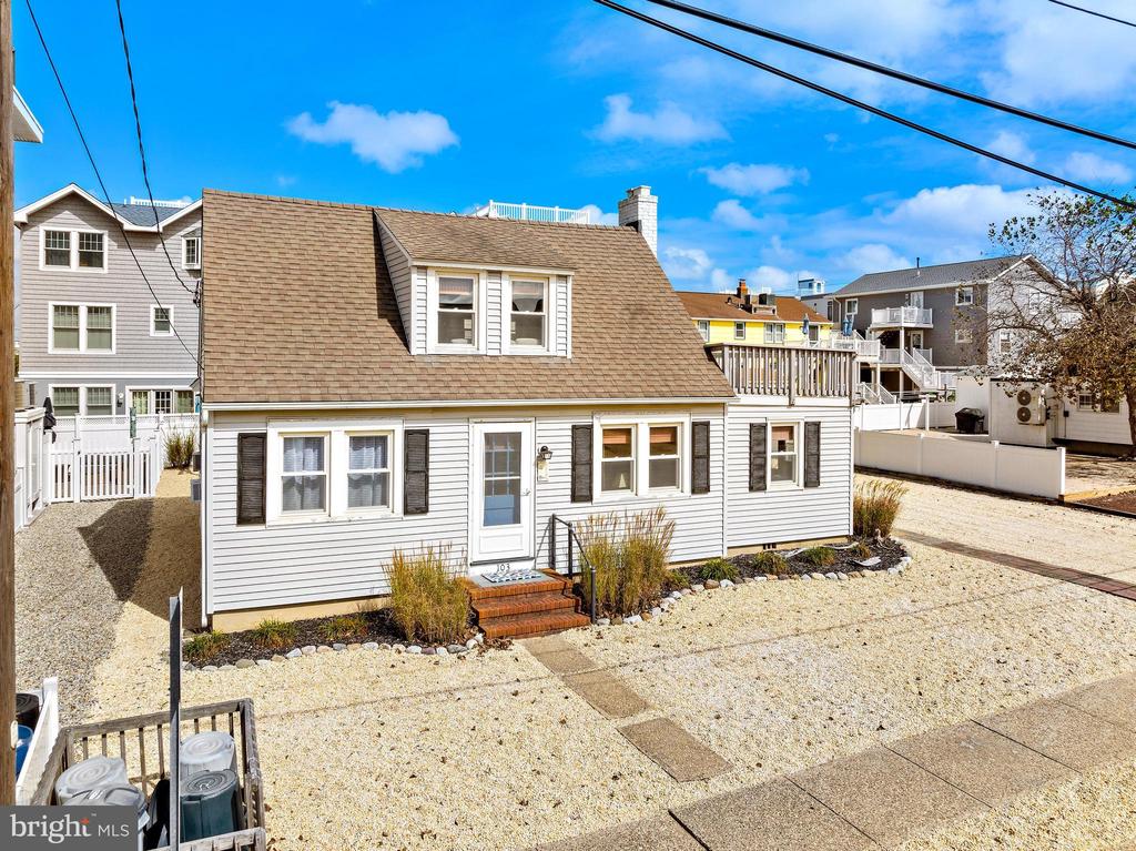 103 E 86TH SEA GLASS