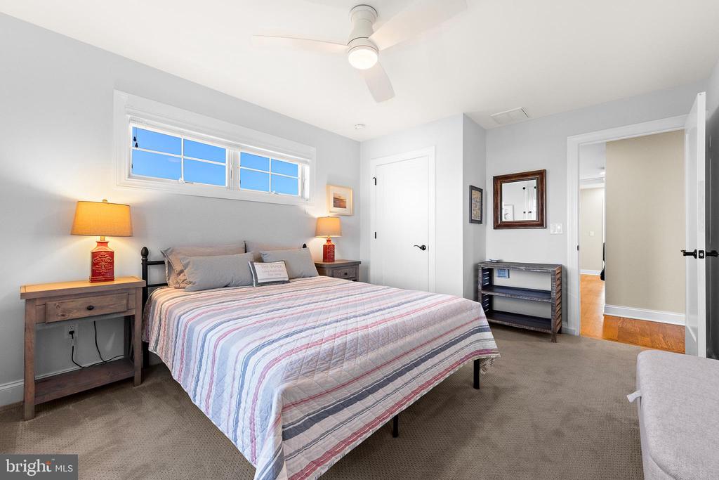 119 N 17TH STREET