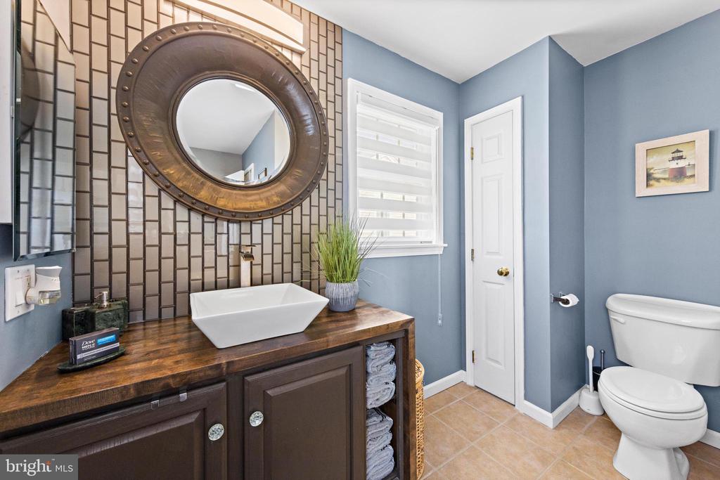 249 W 17TH STREET