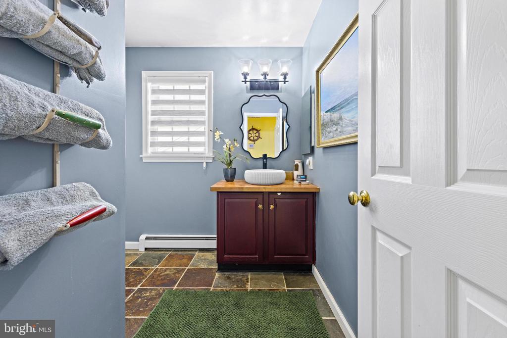 249 W 17TH STREET