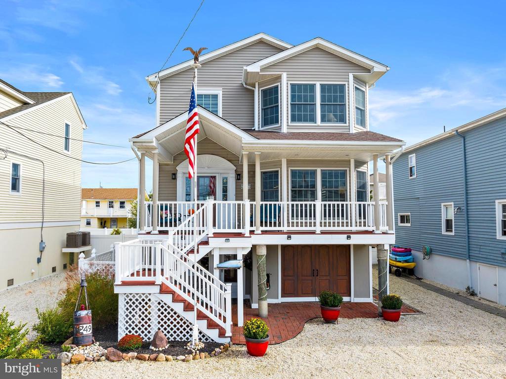 249 W 17TH STREET