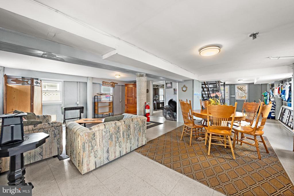249 W 17TH STREET