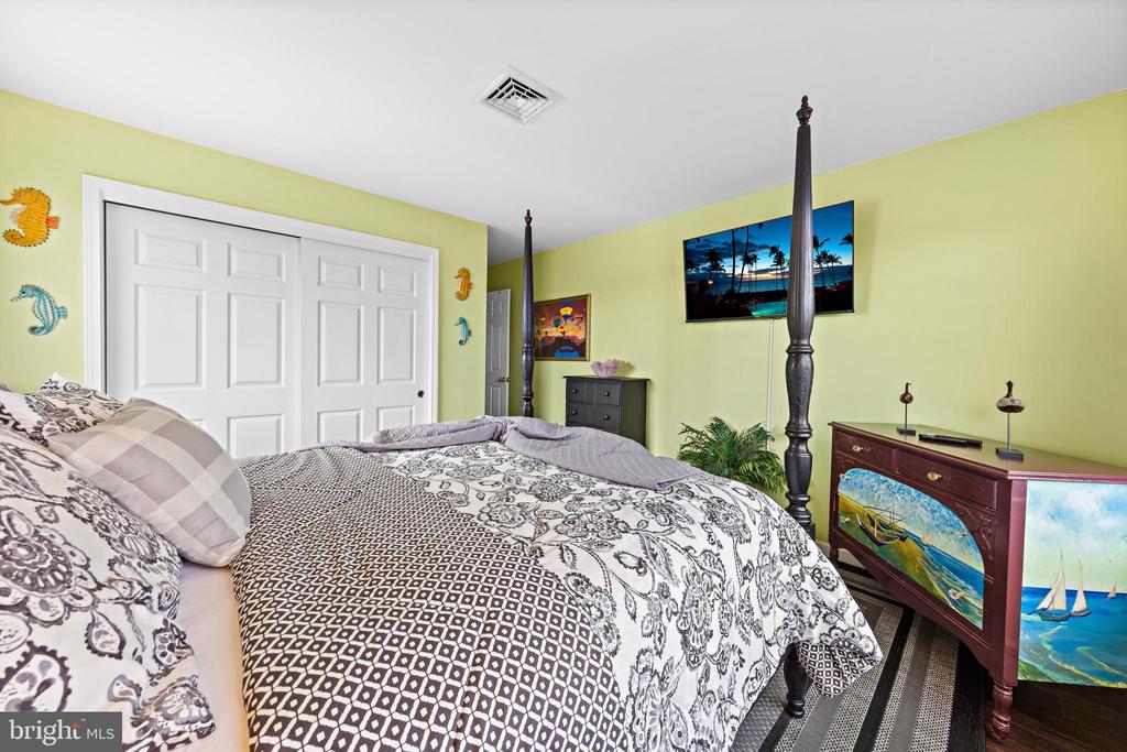249 W 17TH STREET